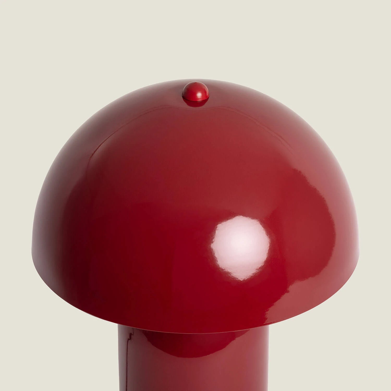 Lampe champignon en métal rouge – lampe de table design décorative