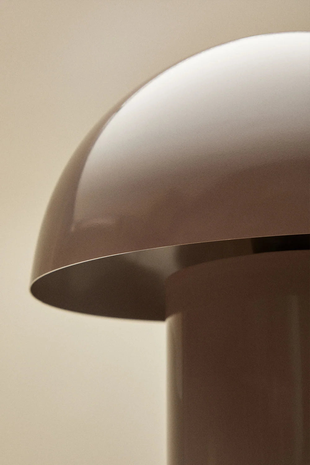 Lampe champignon en métal brun café – lampe de table design décorative