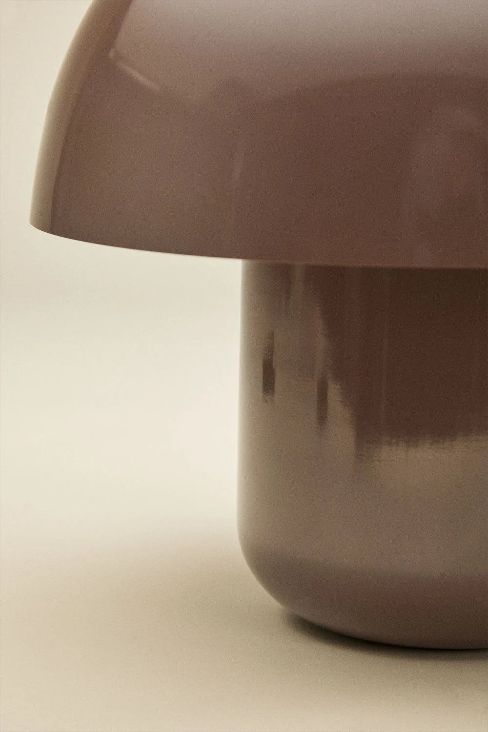 Lampe champignon en métal brun café – lampe de table design décorative